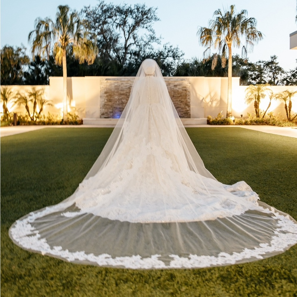 Rivini Veil